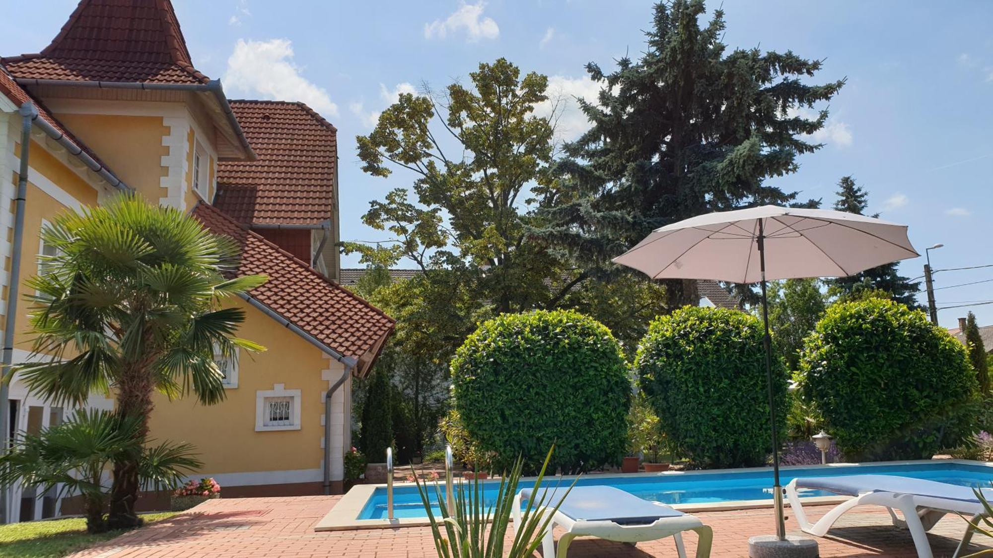 Eden Villa Apartmanhaz Balatonfured Exterior photo